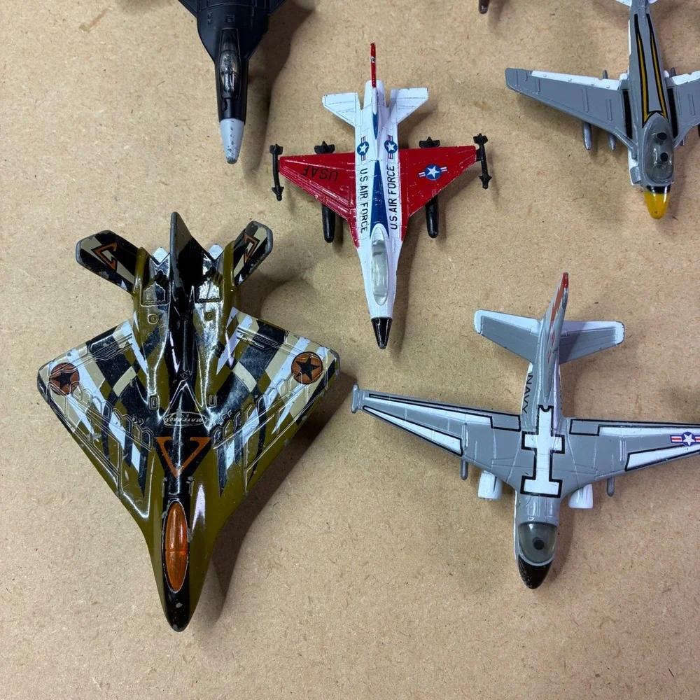 Die Cast Military & Commercial 11 Airplanes Lot Maisto Matchbox Tailwinds Jets